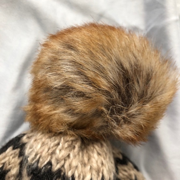 RARE ROXY yarn winter hat toque, colourful pattern - Picture 5 of 6